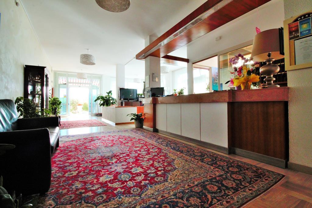 פאנו Hotel Casadei מראה חיצוני תמונה