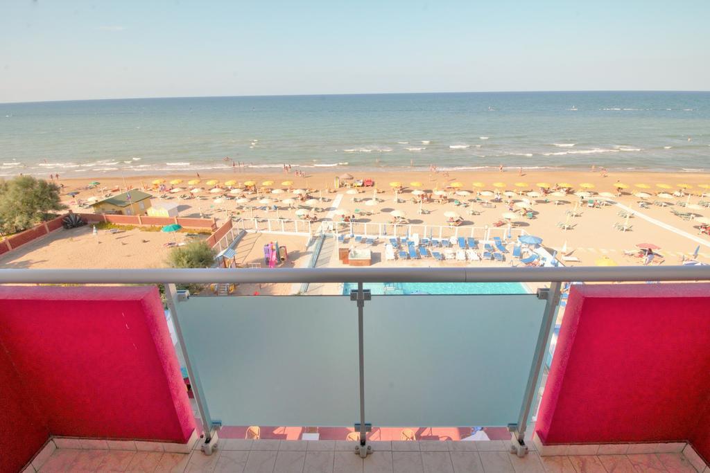 פאנו Hotel Casadei חדר תמונה