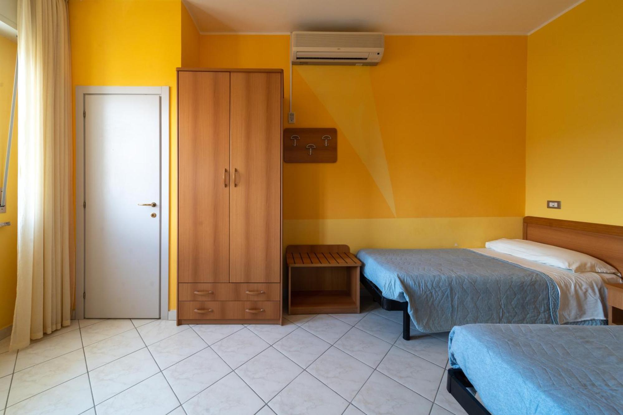 פאנו Hotel Casadei מראה חיצוני תמונה