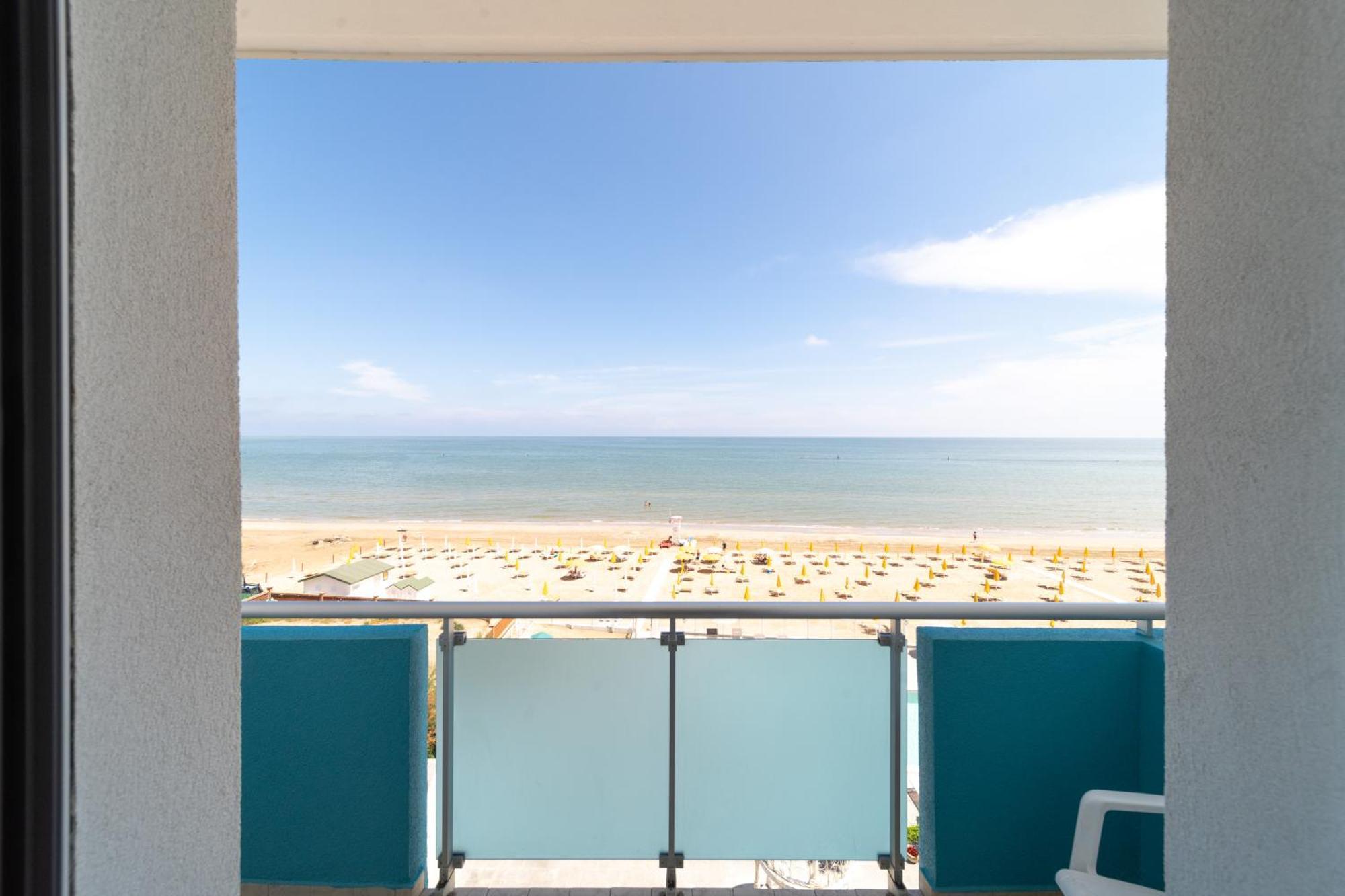 פאנו Hotel Casadei מראה חיצוני תמונה