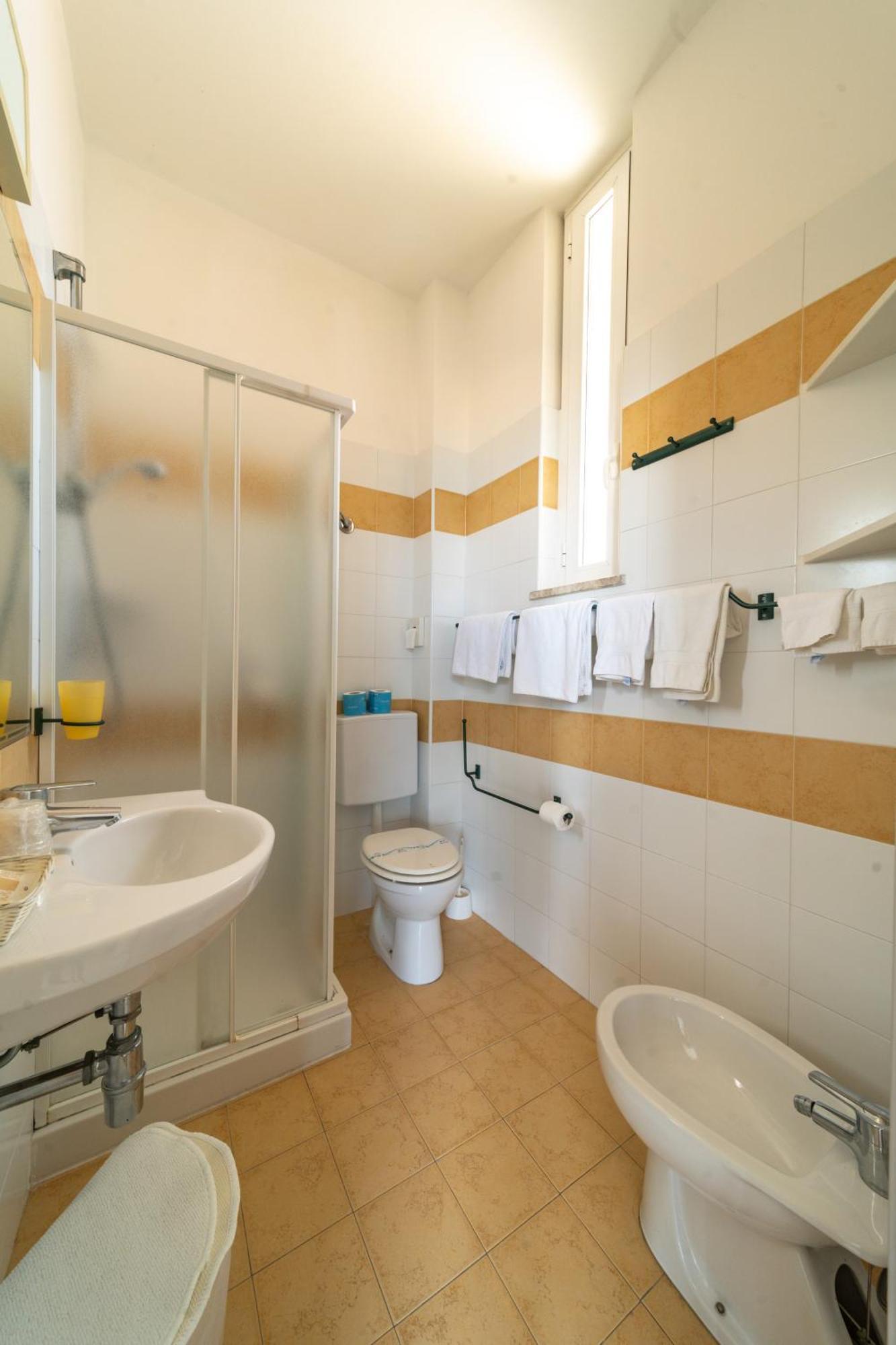 פאנו Hotel Casadei מראה חיצוני תמונה